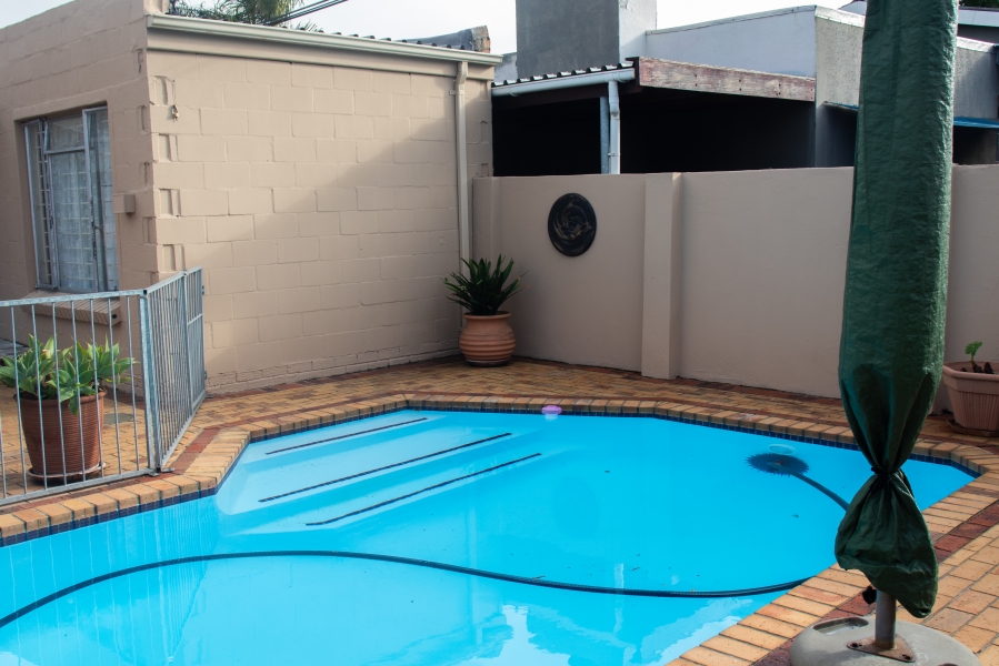 2 Bedroom Property for Sale in Bo Oakdale Western Cape